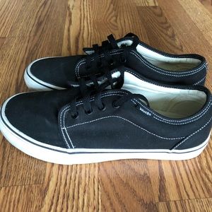 Vans Vulcanized size 9 (men’s) 10.5 (women’s)
